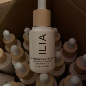 Ilia super serum